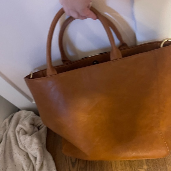 Large leather tote - Picture 2 of 4